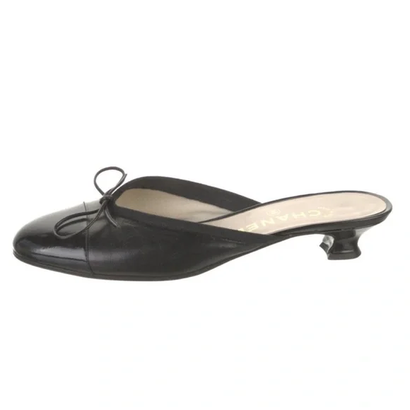 Chanel black patent leather mule - Picture 2 of 9